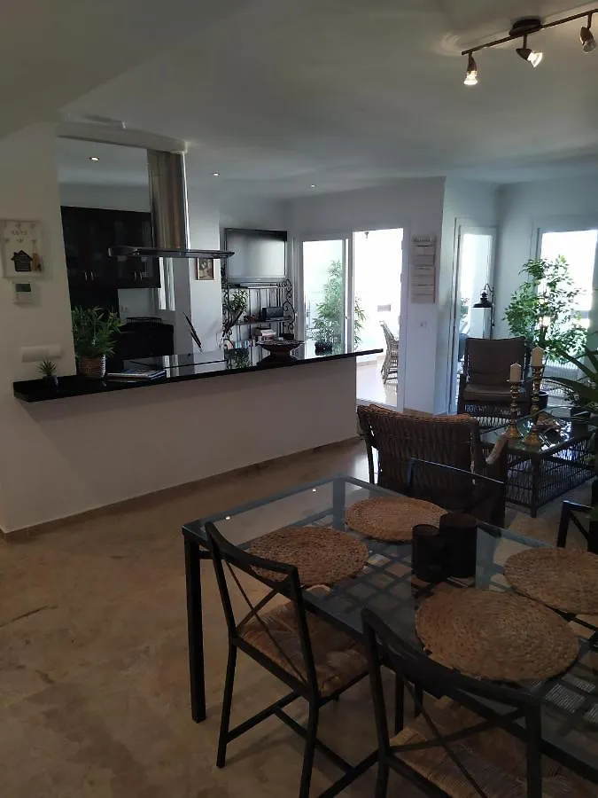 Reina Sofia 45 Apartment Estepona 0*,